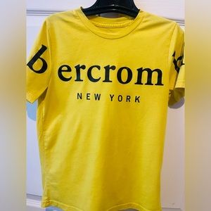 boy's t-shirt size 9/10 yellow used